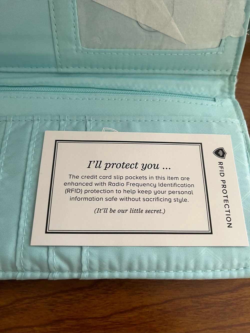 NWT VERA BRADLEY Lemon Grove Clutch Wristlet Wallet RFID Quilted Cotton Phone - Picture 10 of 10